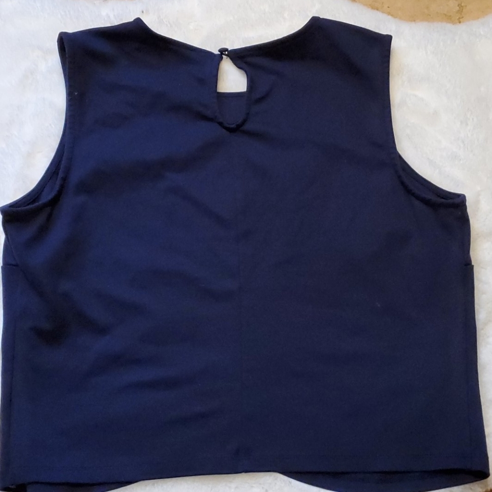 INC crop top - Picture 2 of 4